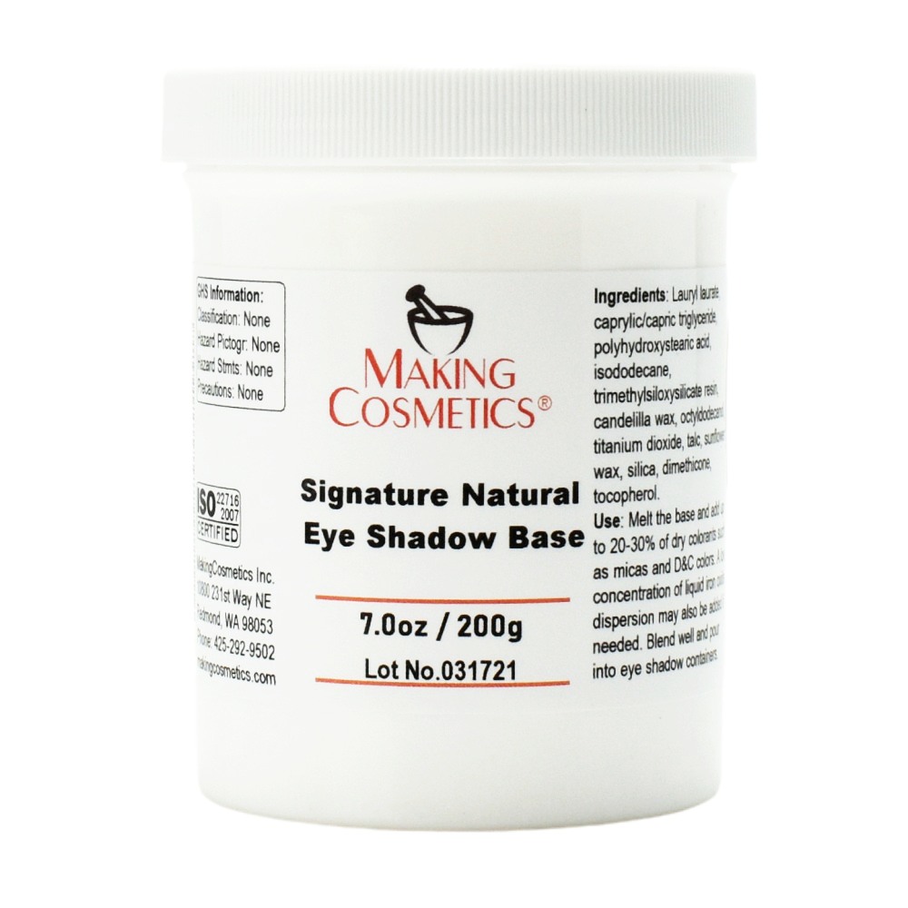 Signature Natural Eye Shadow Base image number 0